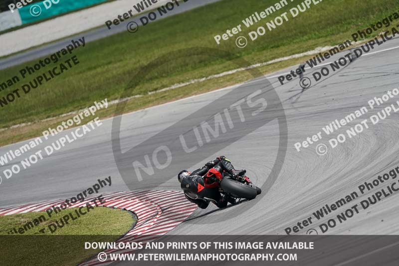 Sepang;event digital images;motorbikes;no limits;peter wileman photography;trackday;trackday digital images